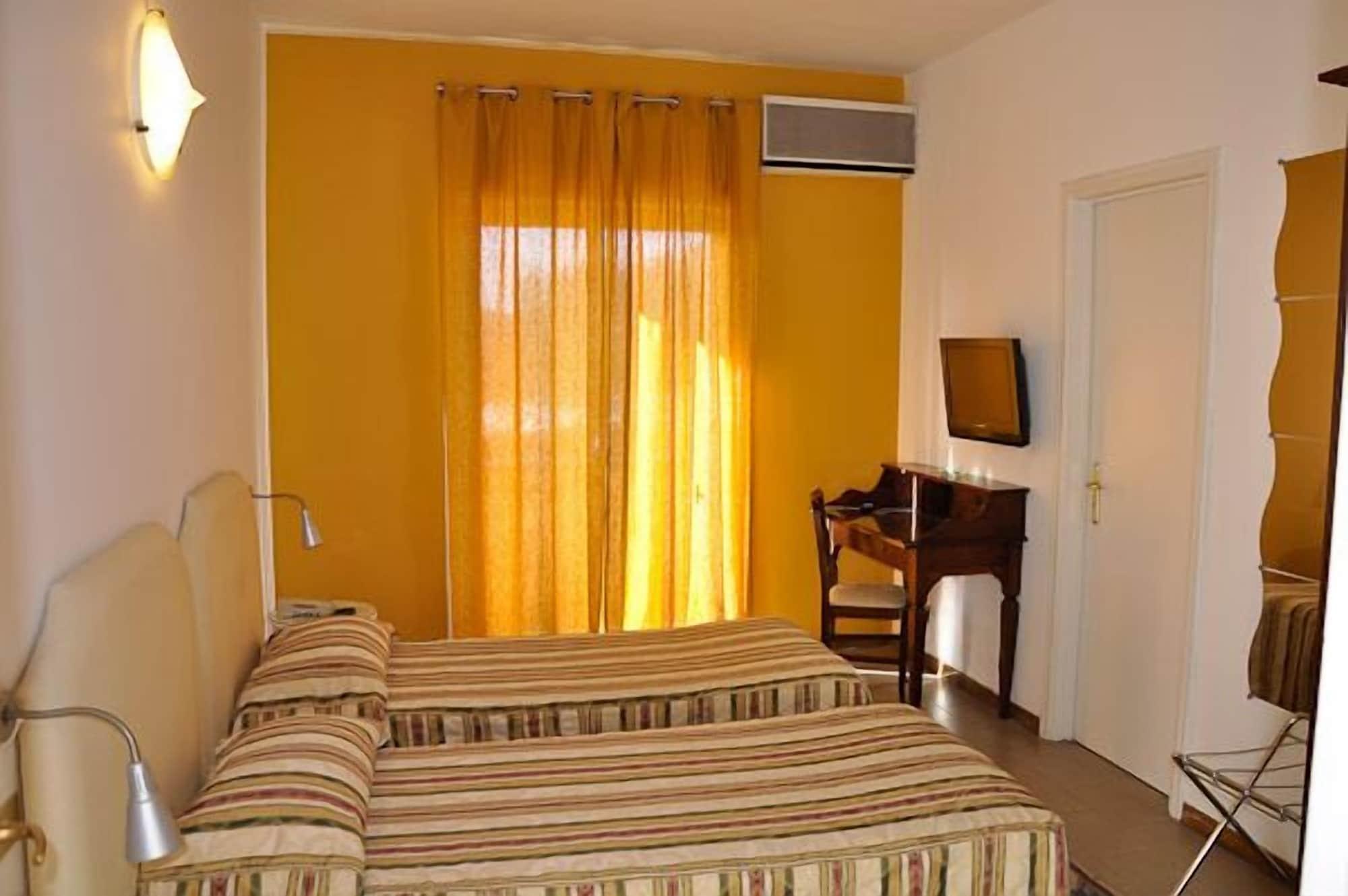 Tk Hotel - Ex Ares San Giovanni La Punta Zewnętrze zdjęcie