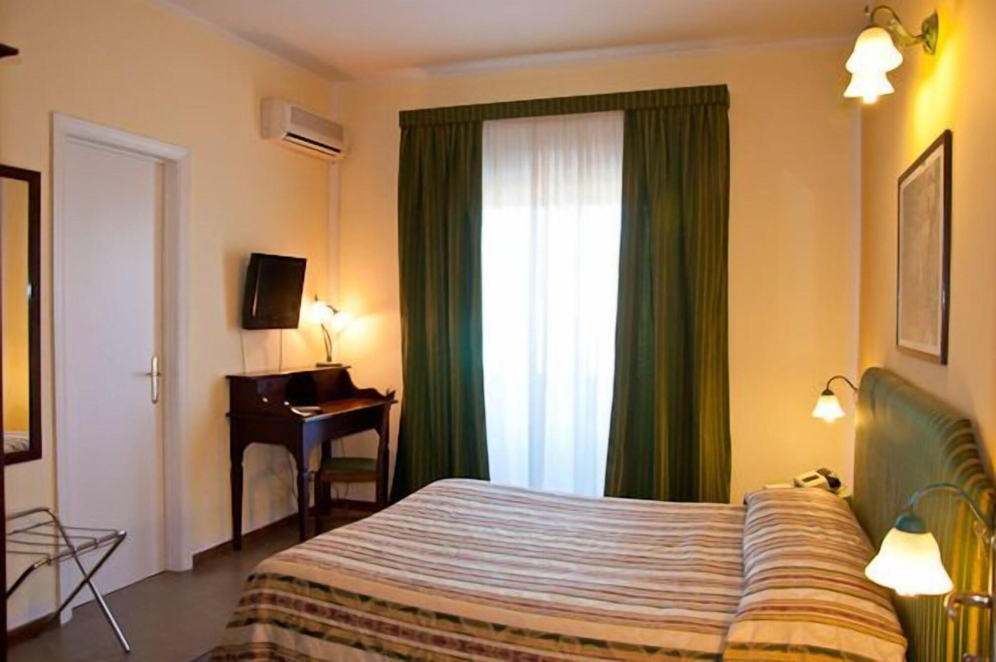 Tk Hotel - Ex Ares San Giovanni La Punta Zewnętrze zdjęcie