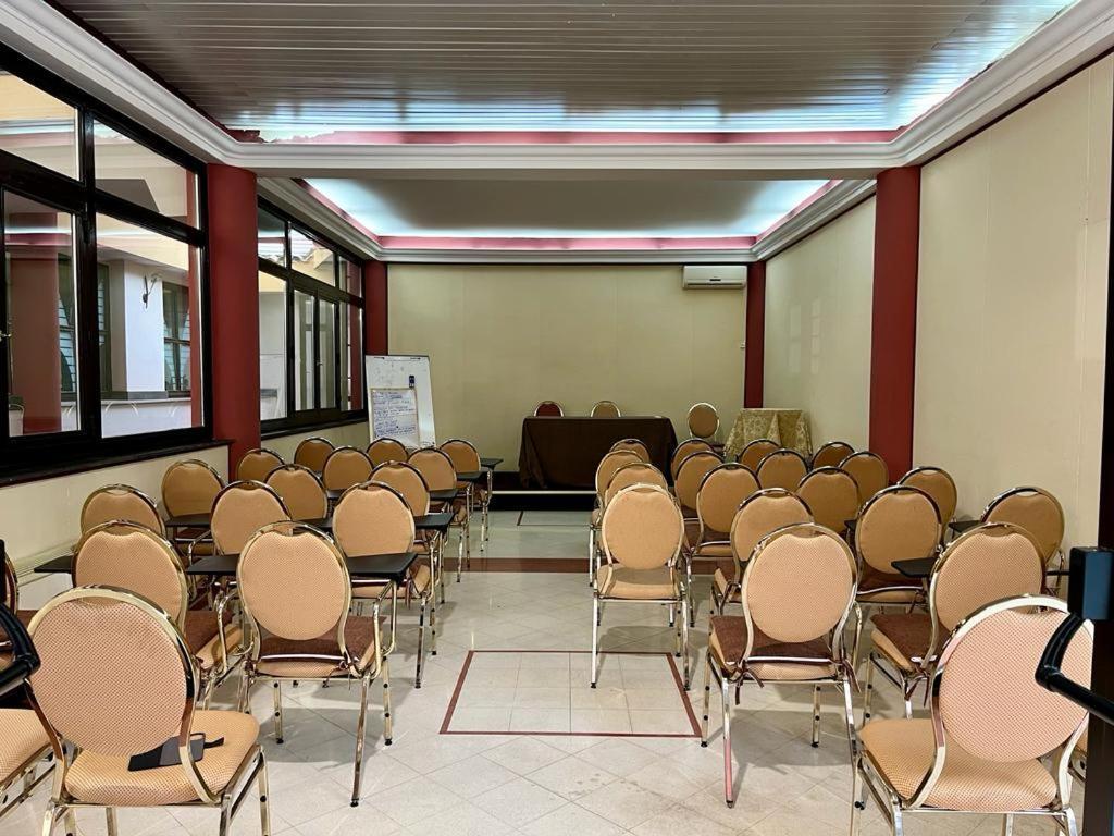 Tk Hotel - Ex Ares San Giovanni La Punta Zewnętrze zdjęcie